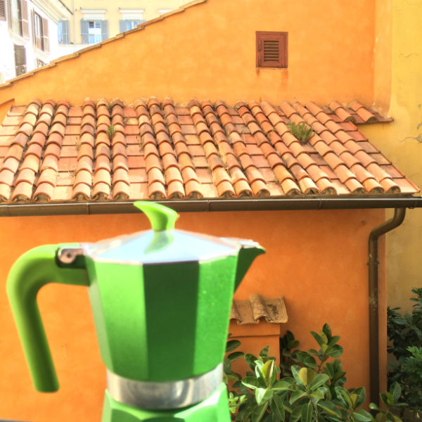 Appartement in Rome tijdens make-over. NU te huur om de hoek van het Colosseum Appartement in Rome tijdens make-over. NU te huur om de hoek van het Colosseum