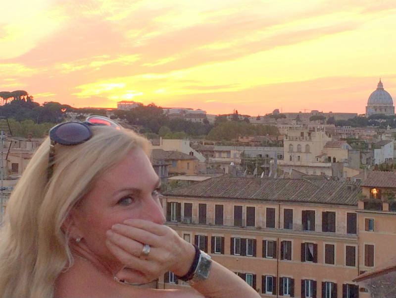 Lisa van de Pol van Italian Summers in Rome. Uitzicht vanaf dakterras hotel Campo de Fiori in Rome