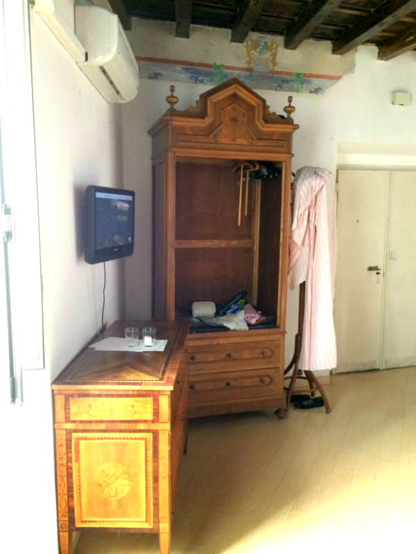 Appartement in Rome tijdens de make-over. Appartement in Rome is Nu te huur Appartement in Rome tijdens de make-over. Appartement in Rome is Nu te huur